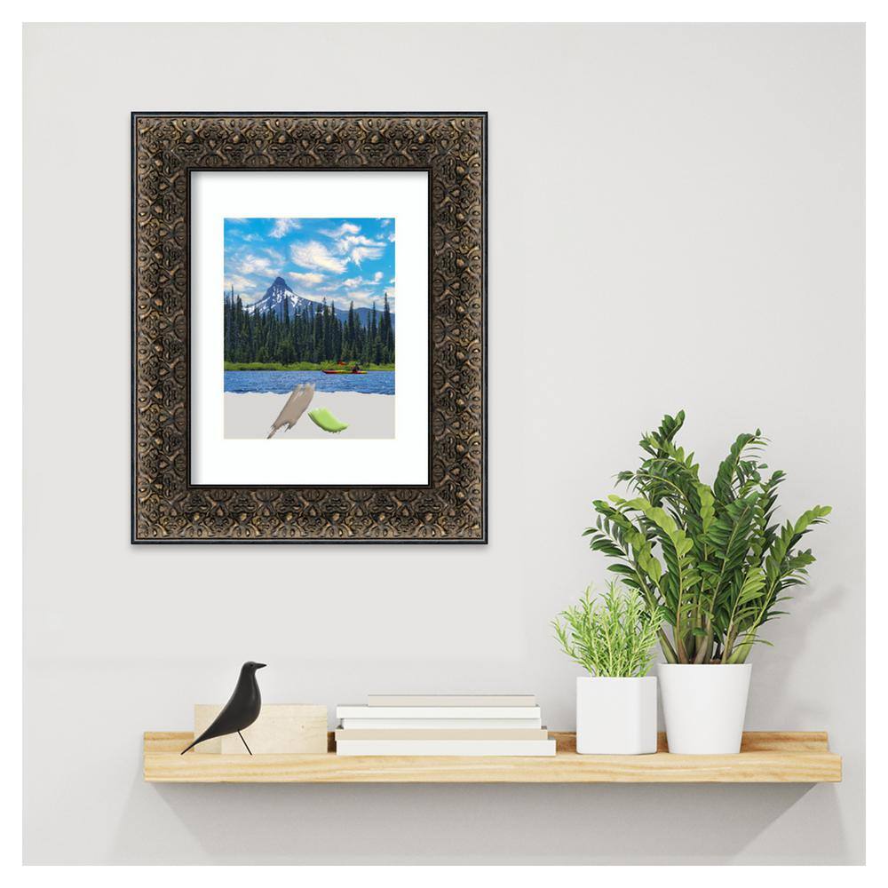 Antiqued Black and Gold Wood Wall Picture Frame