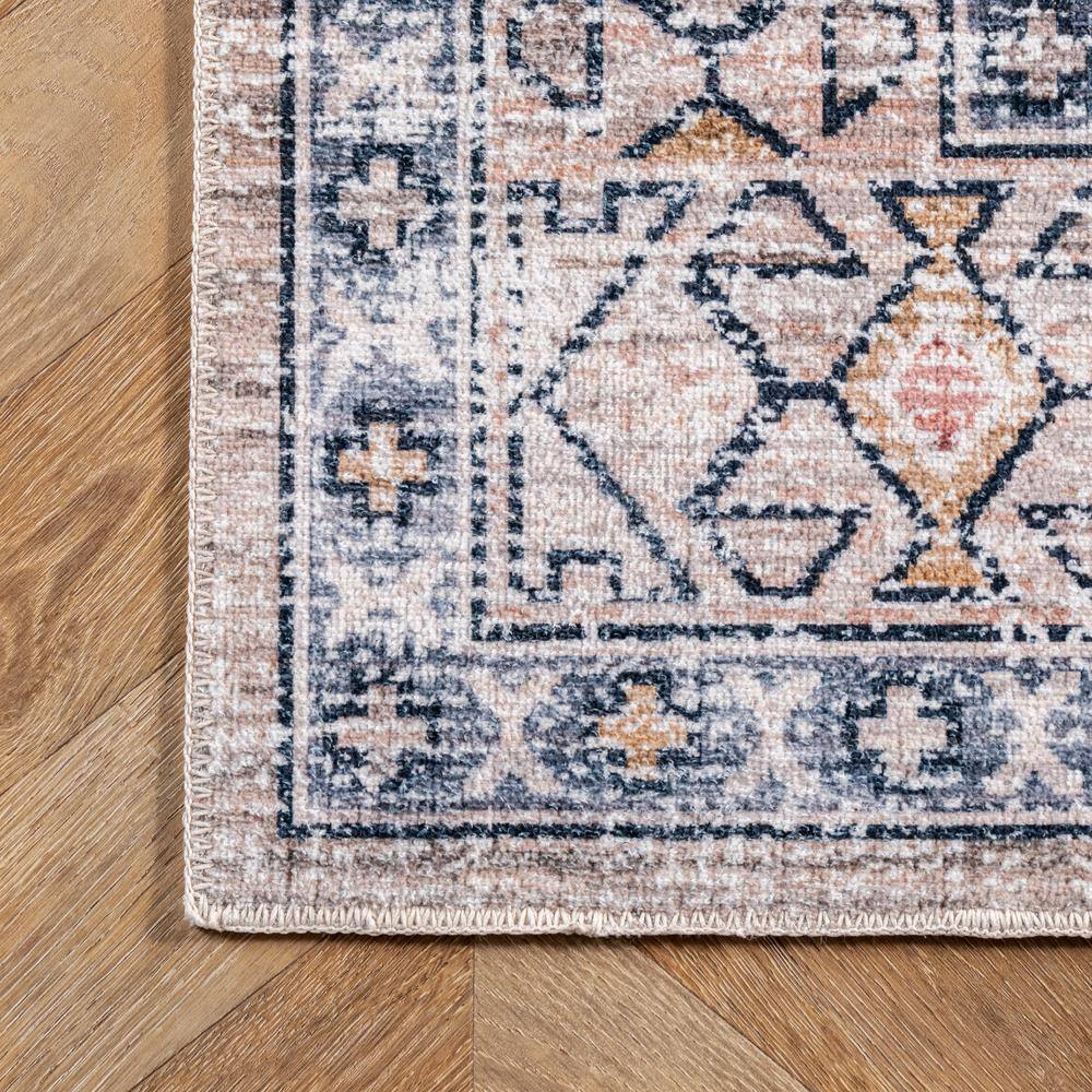 Mae Peach and Ivory Tribal Motif Machine Washable 3' x 5' Area Rug