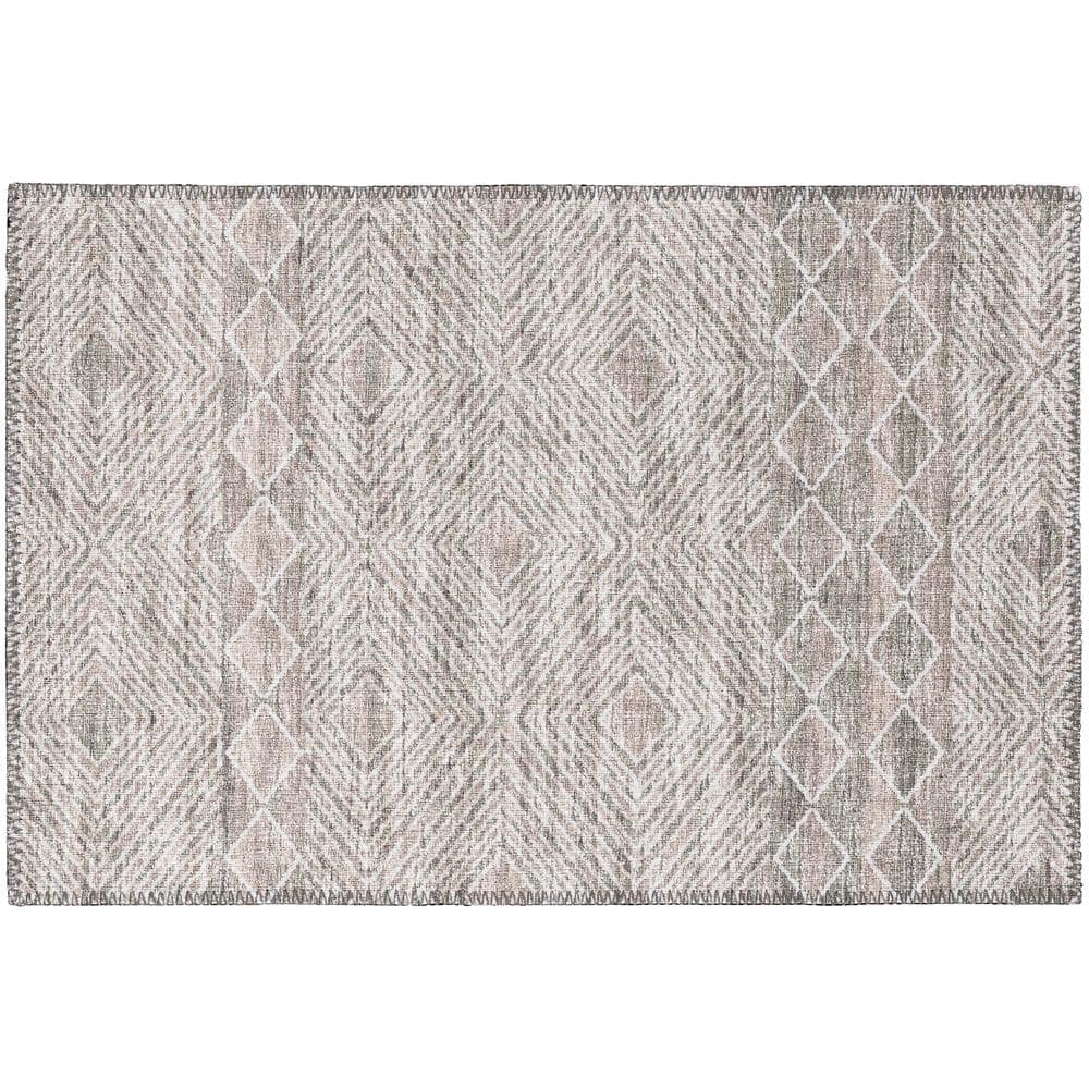 Yuma Beige 1 ft. 8 in. x 2 ft. 6 in. Geometric Indoor/Outdoor Washable Area