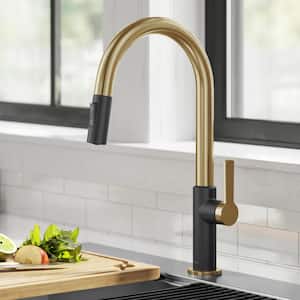 Oletto Single Handle Pull-Down Kitchen Faucet in Brushed Brass/Matte Black