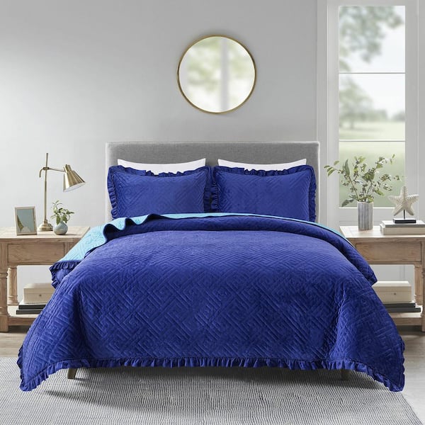 Navy/Light Blue Reversible King Velvet Quilt Set