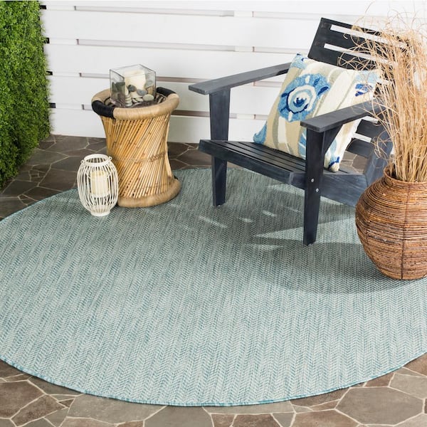 Courtyard Aqua/Gray 8 ft. x 8 ft. Solid Color Chevron Indoor/Outdoor Round Area Rug