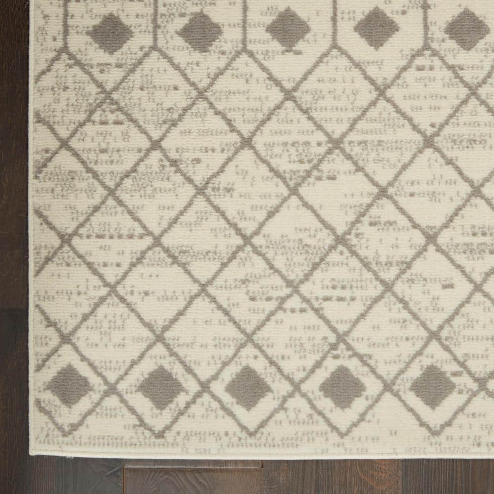 Ivory and Grey Moroccan Diamond 6' x 9' Synthetic Area Rug