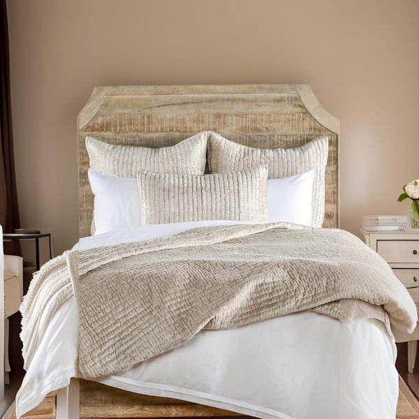 Benjara 1-Piece Beige Solid King Size Velvet Quilt Only