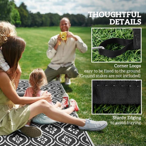 Black and White Gourd Border 9 ft. x 18 ft. Waterproof Plastic Straw Floor Mat Large Reversible Outdoor Rug Area Rug