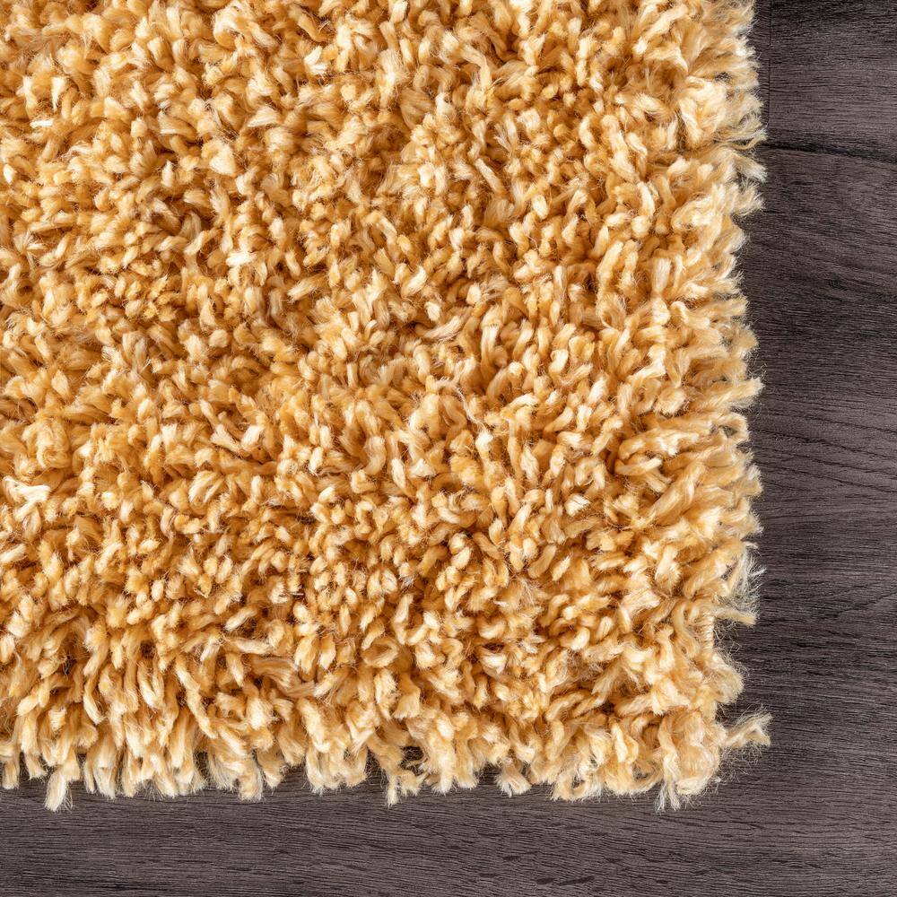 Sunny Bliss 63" Round Solid Yellow Shag Area Rug