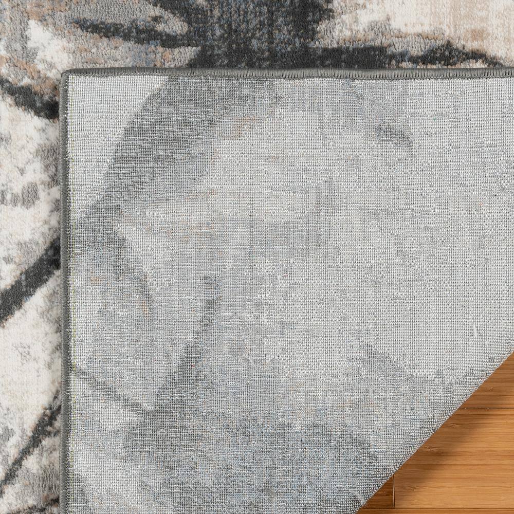 Gray Abstract Tufted Washable Reversible 5' x 7' Synthetic Rug