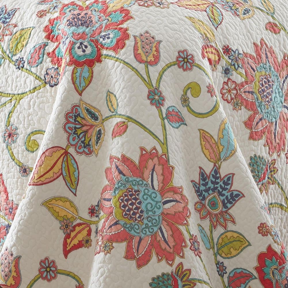 Reversible Full Cotton Quilt Set in White with Floral Design