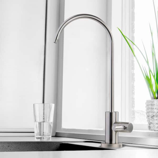 https://images.thdstatic.com/productImages/e2b8966a-c0b7-47f9-b3f2-ca2e298d1e1e/svn/brushed-nickel-filtered-water-faucets-ga1-ss-4f_600.jpg