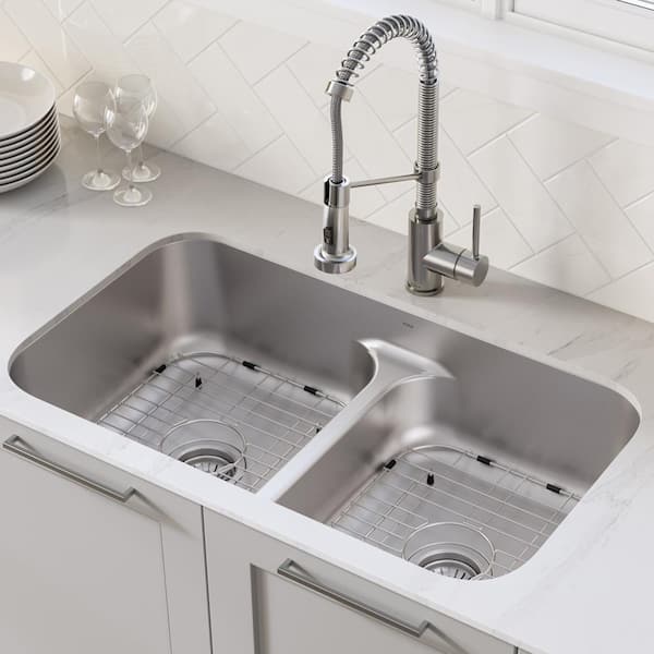 https://images.thdstatic.com/productImages/e2b9169a-585b-5728-ba14-2f2c3e19cced/svn/stainless-steel-kraus-undermount-kitchen-sinks-kbu32-e1_600.jpg