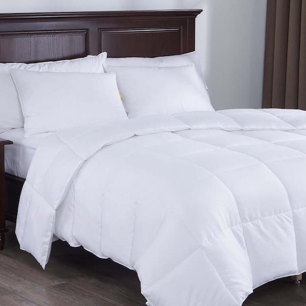 Puredown All Season Year Round Warmth White King Down Alternative Comforter