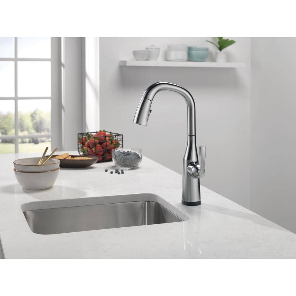 Arctic Stainless Steel Modern Pull-Out Spray Bar Faucet