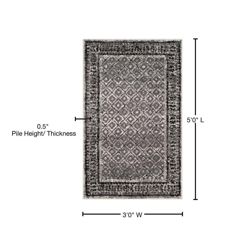 Ivory Soft Diamond Lattice 3'x5' Reversible Synthetic Rug