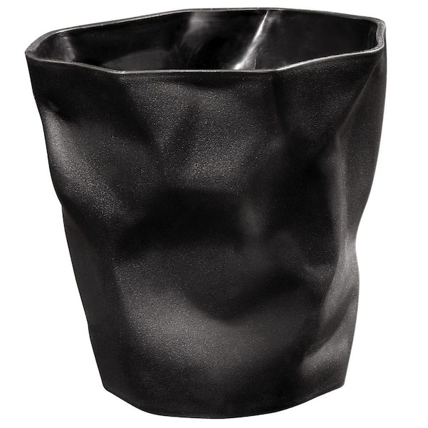 Lava Pencil Holder in Black