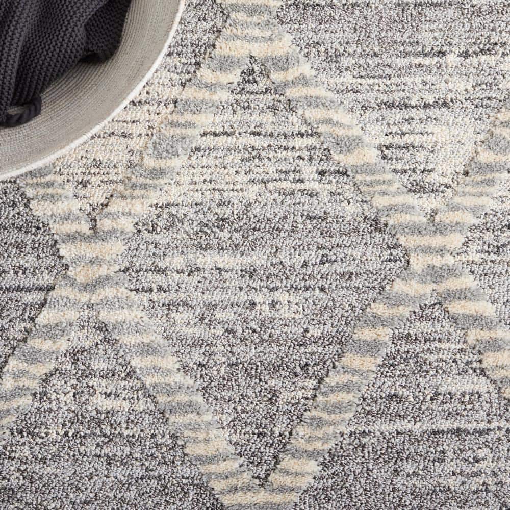 Gray Geometric 4' x 6' Tufted Shag Rug