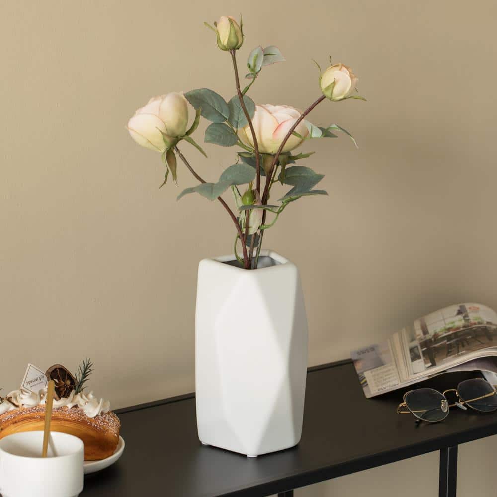 Ceramic Vase – Moderne Vases