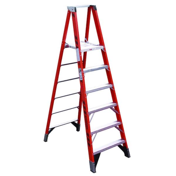 Werner 8 ft. Fiberglass Platform Step Ladder (14 ft. Reach Height) with 375 lb. Load Capacity Type IAA Duty Rating