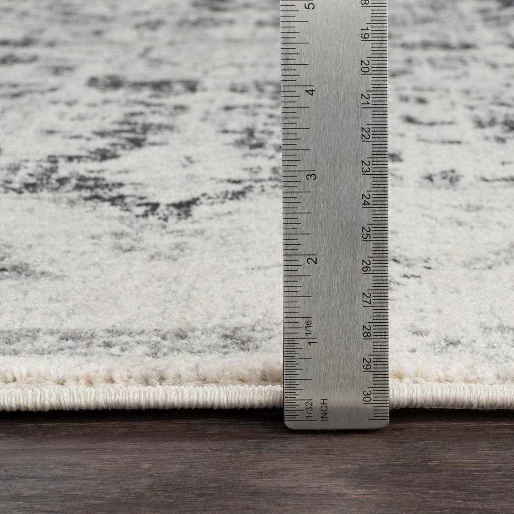 Gray Rectangular Synthetic Medallion Area Rug, 7'10" x 10'2"
