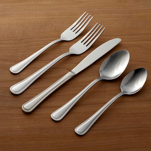 Oneida Hollis 74-Piece Silver 18/0-Stainless Steel Flatware Set