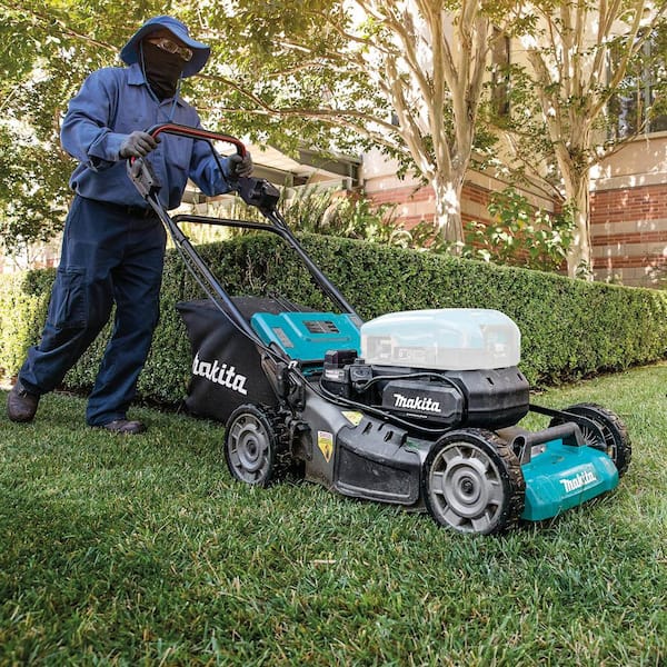 https://images.thdstatic.com/productImages/e3570261-a15d-4fea-909d-a533b8989345/svn/makita-electric-self-propelled-lawn-mowers-cml01z-44_600.jpg