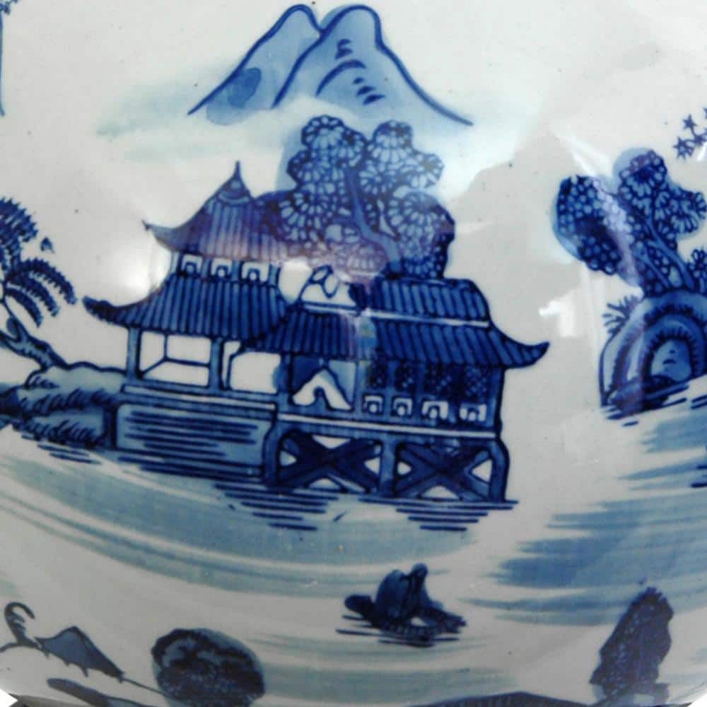 Elegant 14'' Blue and White Porcelain Landscape Table Vase