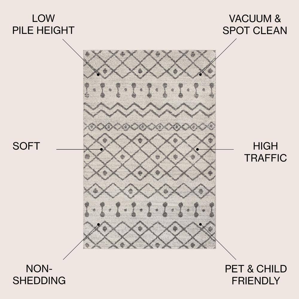 Moroccan-Inspired Cream & Gray Synthetic Area Rug - Easy Care, 3x5 Feet