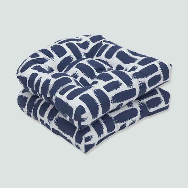 Pillow Perfect 19 x 19 Outdoor Dining Chair Cushion in Blue/White (Set of 2)