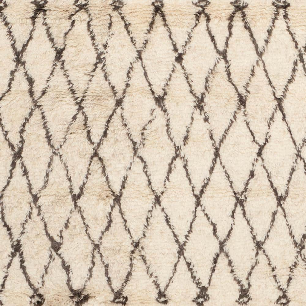 Ivory and Dark Brown Hand-Tufted Wool Shag Rug, 8' x 10'
