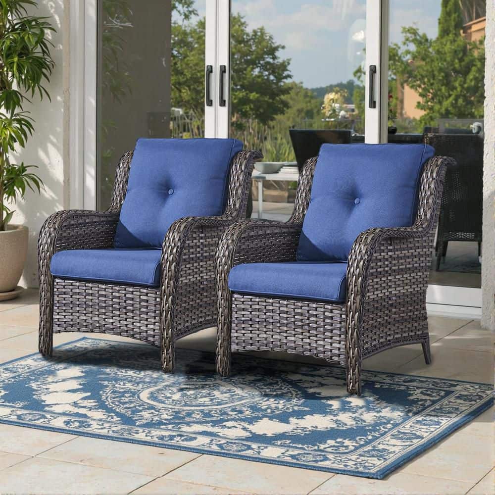 Pocassy Gray Wicker Outdoor Patio Lounge Chair with CushionGuard