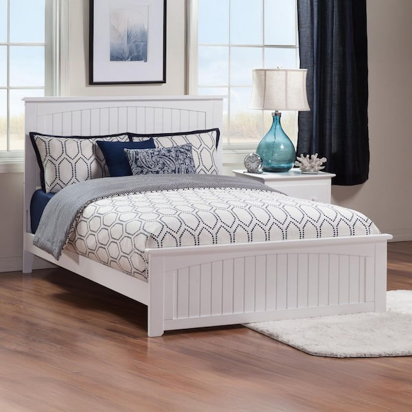 Nantucket White Solid Wood Frame Queen Platform Bed with Matching Footboard and Attachable Turbo Device Charger
