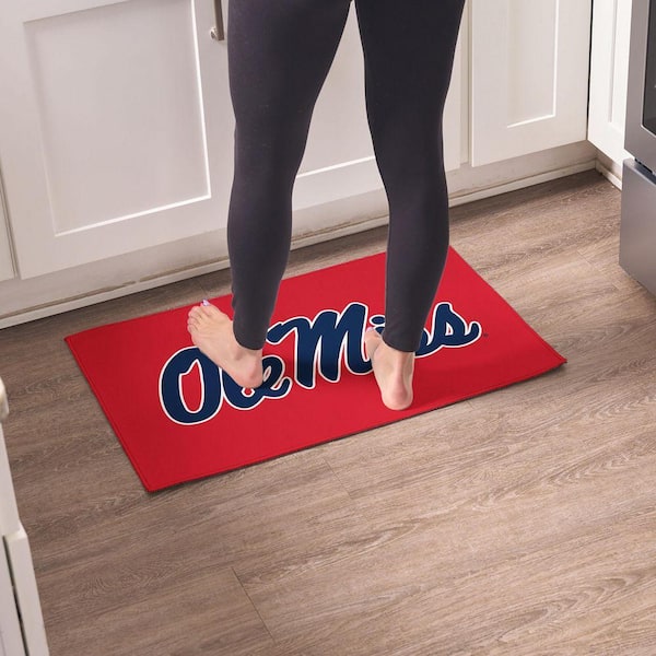 ラグ・カーペット POWISPRO LOGO RUG THE NORTHWEST GROUP Ole Miss Rebels NCAA Logo Washable Rug 20 in