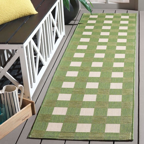 Courtyard Green/Sage 2 ft. x 5 ft. Checkered Indoor/Outdoor Runner Rug
