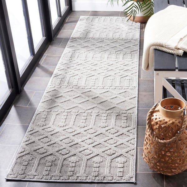 Global 2 ft. x 8 ft. Gray/Ivory Diamond Striped Runner Rug