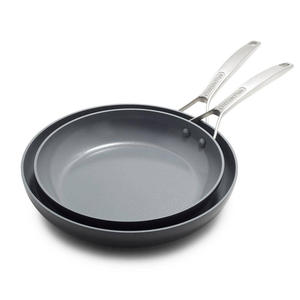 https://images.thdstatic.com/productImages/e3db54b6-4538-42a6-866c-3c64b42bb8c8/svn/black-greenpan-skillets-cc000043-001-64_1000.jpg