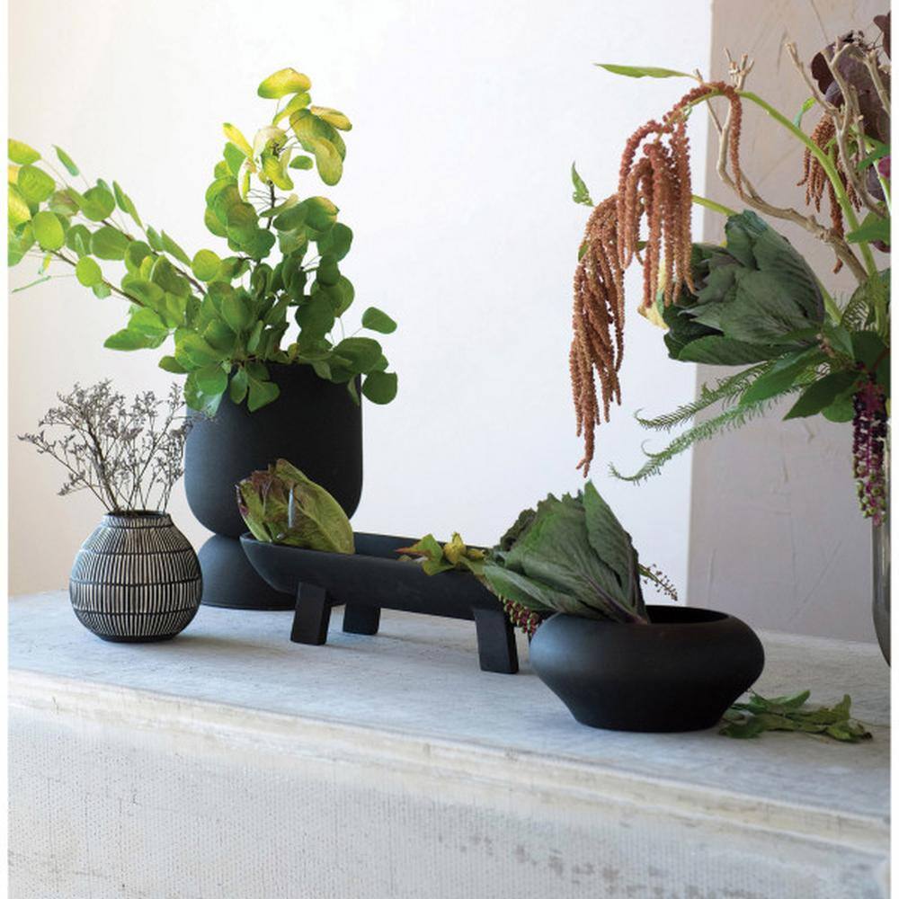 Minimalist Black Round Mango Wood Serving Bowl