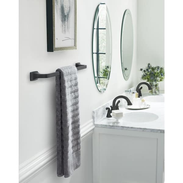 Highland Ridge 24 in. L (610 mm) Towel Bar in Matte Black