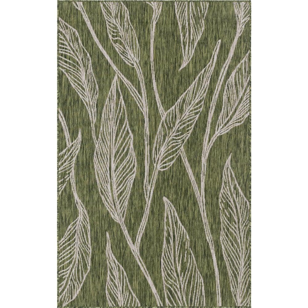 Green and Ivory Botanical Leaf Outdoor Rug, 9' x 12', Synthetic