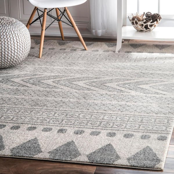 Zendaya Tribal Gray 8 ft. x 10 ft. Area Rug