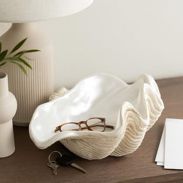 Liv & Skye Ivory 16 in. x 11 in. Resin Coastal Pearlized Clam Shell Decorative Bowl