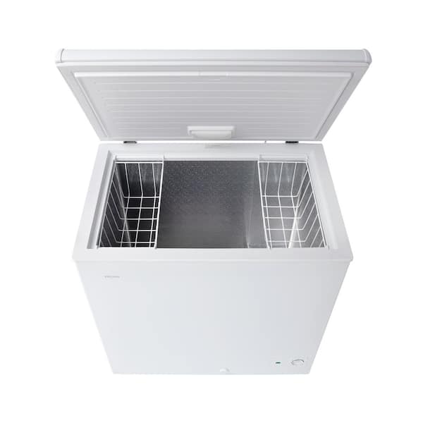 Hisense 5-cu ft Manual Defrost Chest Freezer (White) at