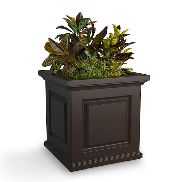 Mayne Nantucket 20 in. Square Self-Watering Espresso Polyethylene Planter