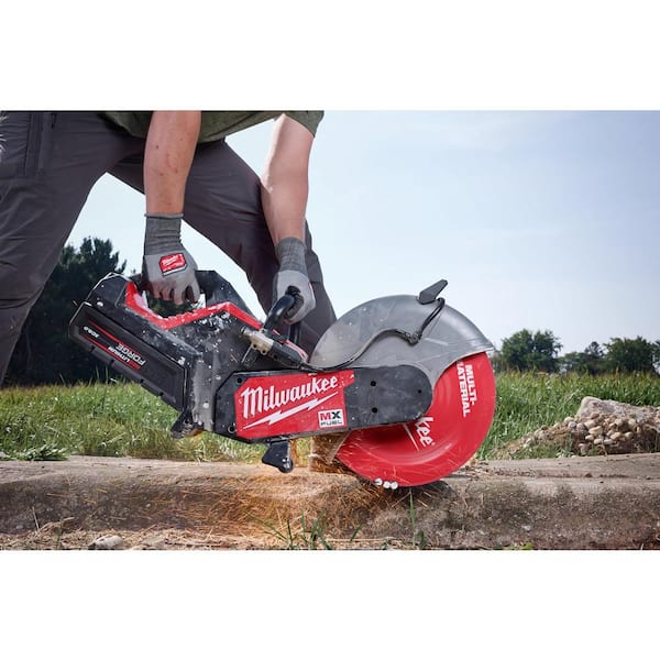 Milwaukee 9 in. Multi-Material Diamond Blade 49-93-9609 - The Home