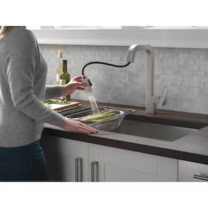 Junction Single-Handle Pull-Down Sprayer Kitchen Faucet [with MagnaTite Docking] in SpotShield Stainless