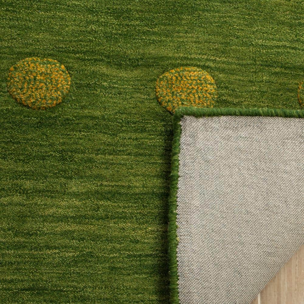 Transitional Hand-Knotted Wool Rectangular Rug in Green, 5' x 8'
