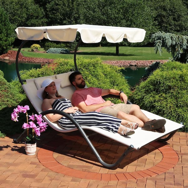 Sunnydaze Decor Sling Double Outdoor Chaise Lounge with Canopy Shade and Headrest Pillows