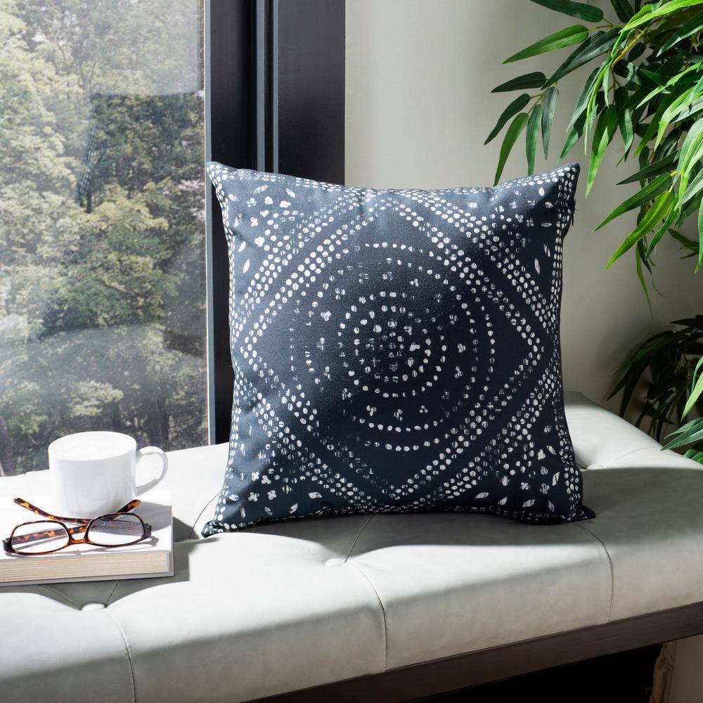 Mallory 16" Blue and White Damask Reversible Throw Pillow Set