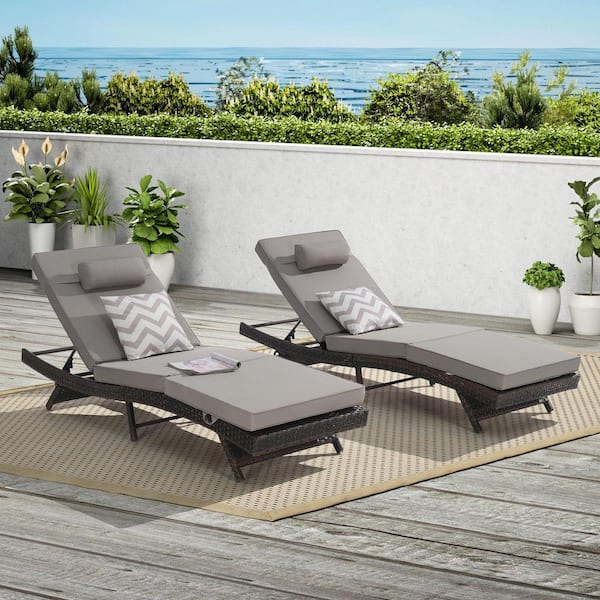 Black Swivel Wicker Outdoor Lounge Chair with Light Gray Cushions (2-Pack)