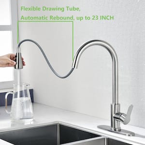 Modern Single-Handle Pull-Down Sprayer Kitchen Faucet with 3 Spray Mode in Stainless Steel