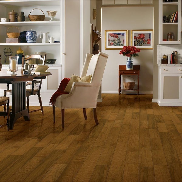 Plano Saddle Oak 3/4 in. T x 5 in. W Smooth Solid Hardwood Flooring (23.5 sq.ft./ctn)