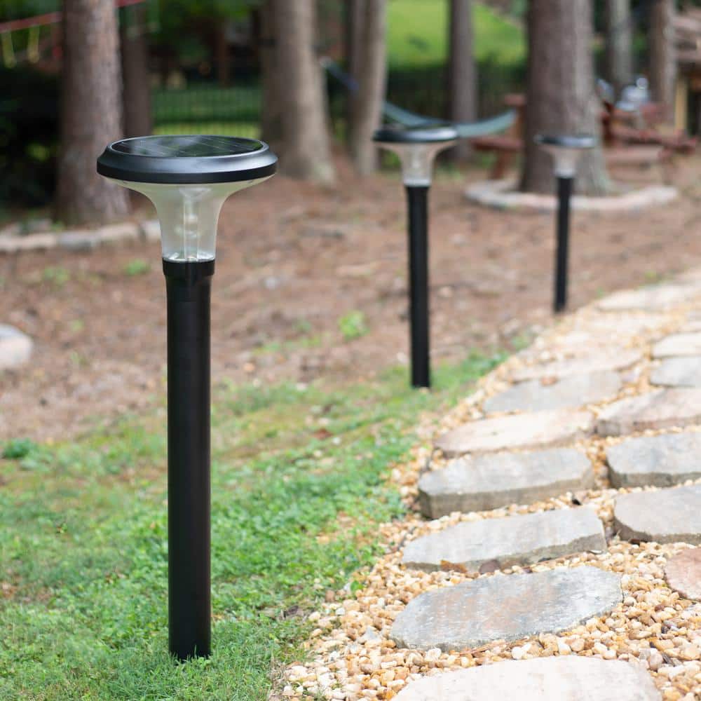 Black Cast Aluminum LED Solar Pathway Light with Dusk to Dawn